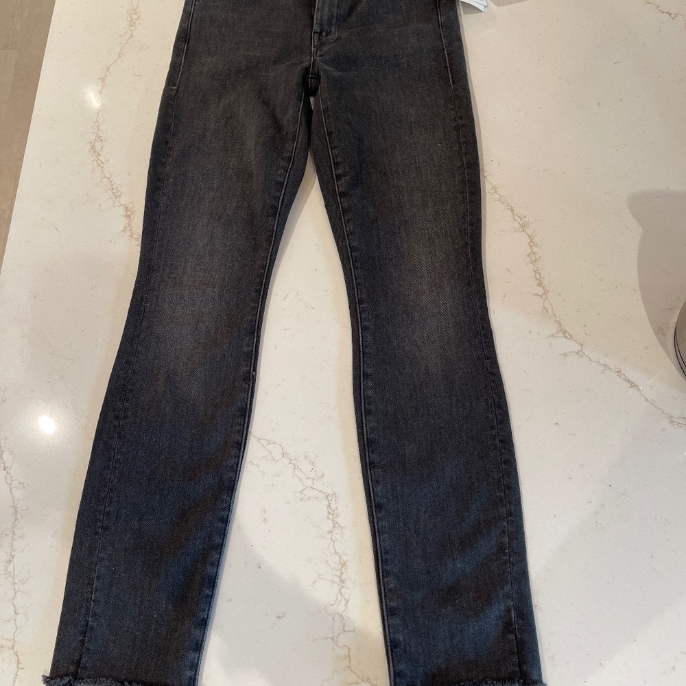 Mother “The Looker Sacred Split Ankle” size 24